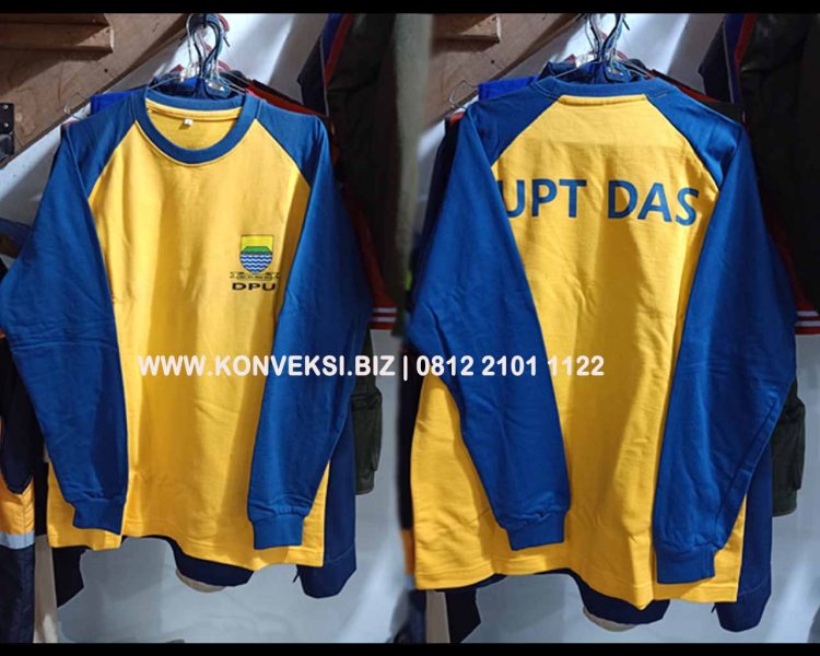 Kaos Lapangan Lengan Panjang